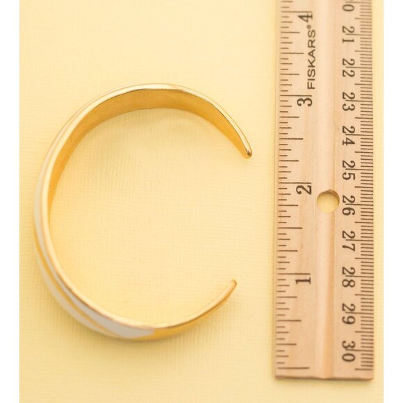 Vintage Gold Tone Cuff Bracelet 7.85 Inches by Avon i15 - Picture 4 of 4